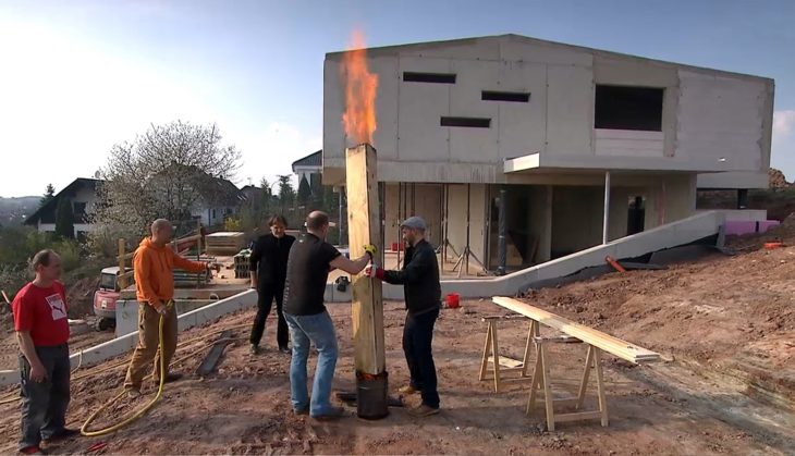 24 - traditional charring with yakisugi (Andere)