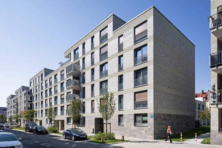 FUE-03_CopyrightStefanMeyer_A (Custom)