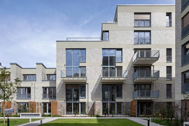 FUE-13_CopyrightStefanMeyer_A (Custom)